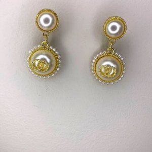 Fashion earrings